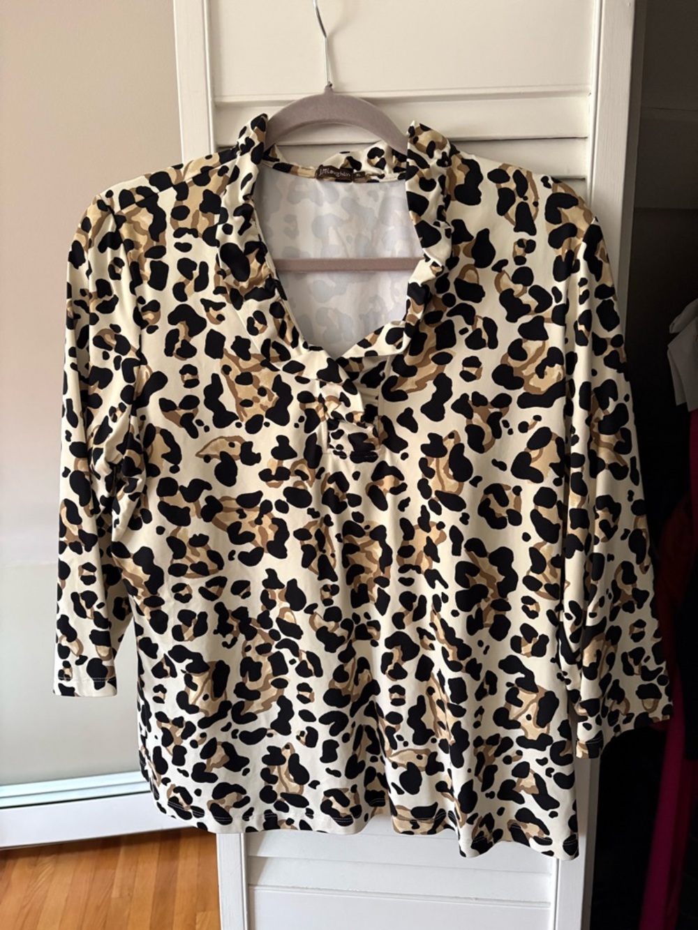 J. McLaughlin Cream Blouse with Black & Tan Leopard Spots